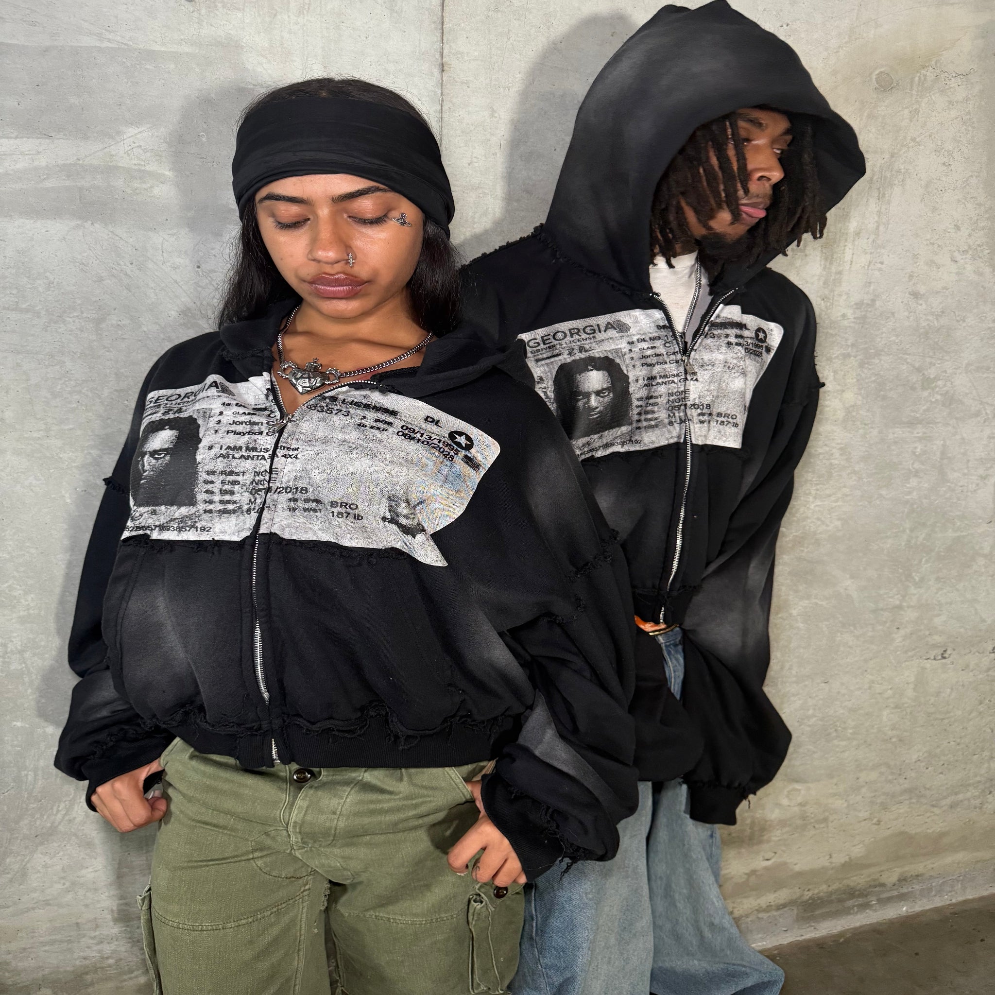 BLACK CARTI HOODIE